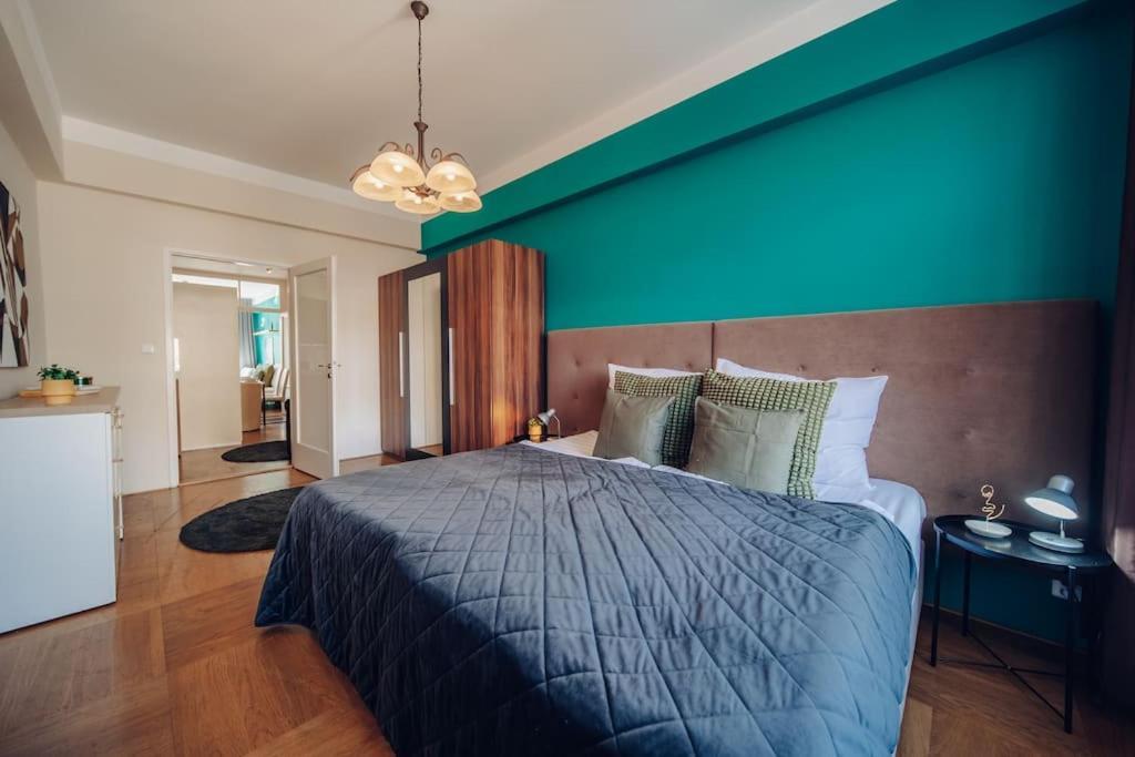 Downtown 2Bd Riverside Apartment Near Dancing House Πράγα Εξωτερικό φωτογραφία