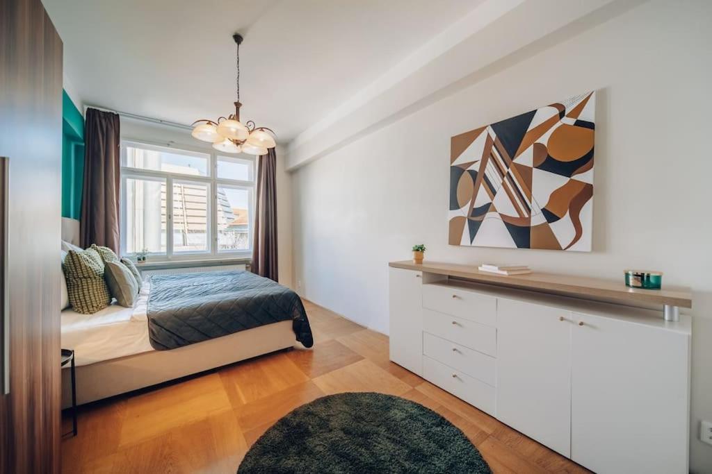 Downtown 2Bd Riverside Apartment Near Dancing House Πράγα Εξωτερικό φωτογραφία