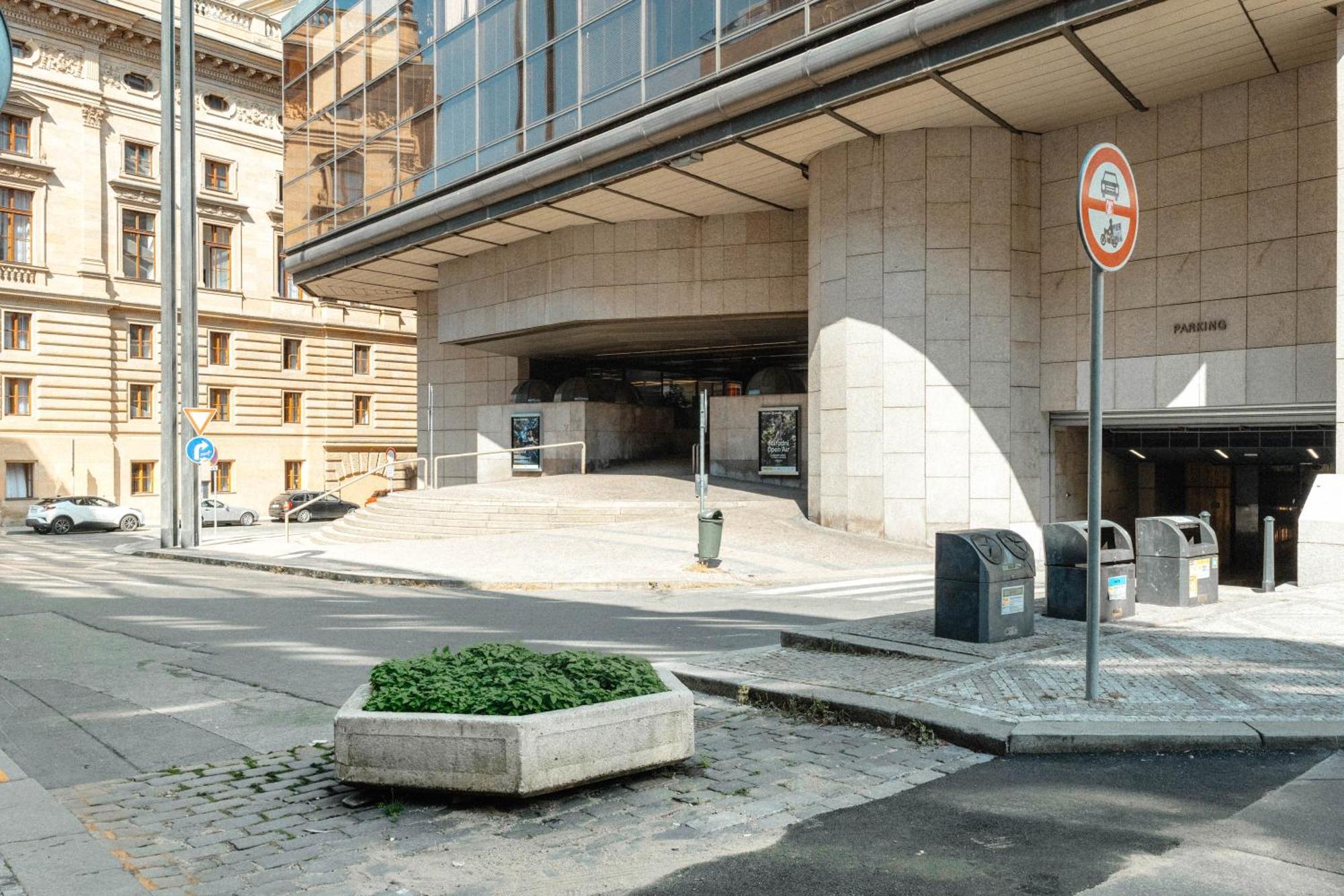 Downtown 2Bd Riverside Apartment Near Dancing House Πράγα Εξωτερικό φωτογραφία